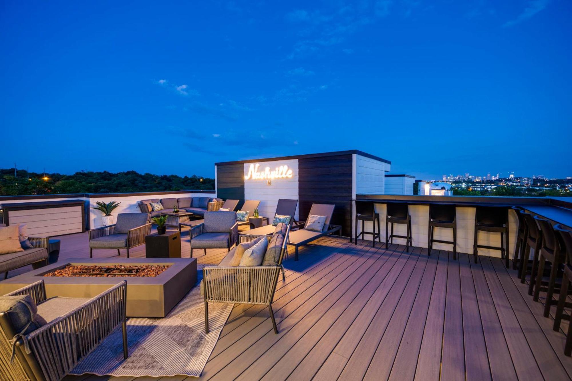 Rooftop Skyline Views Dt Nash Sleeps 12 Villa Nashville Exterior photo