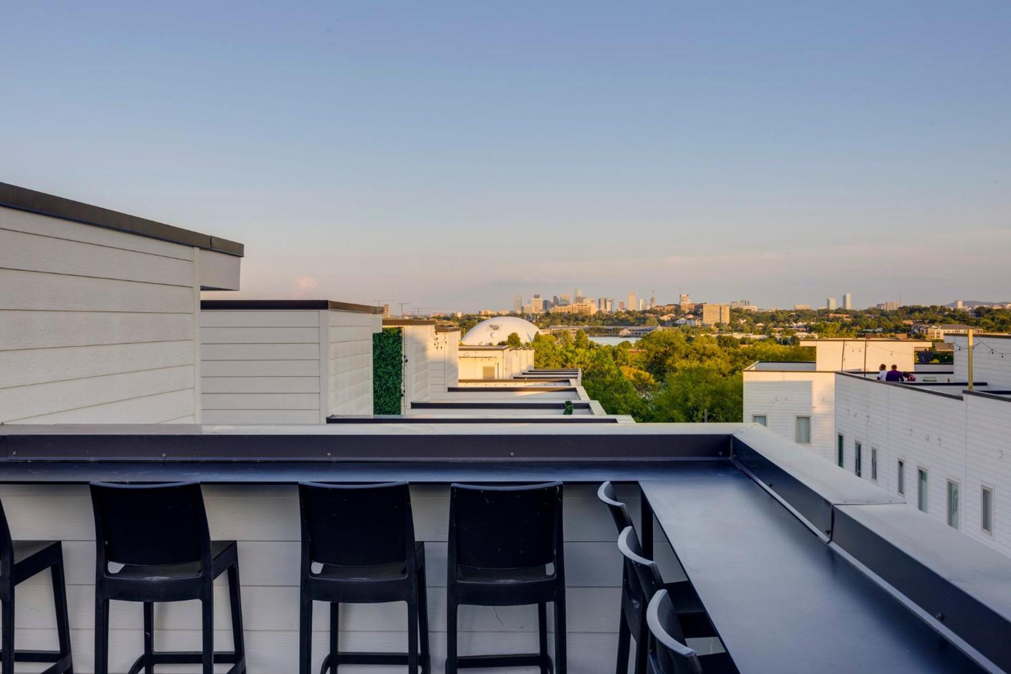 Rooftop Skyline Views Dt Nash Sleeps 12 Villa Nashville Exterior photo