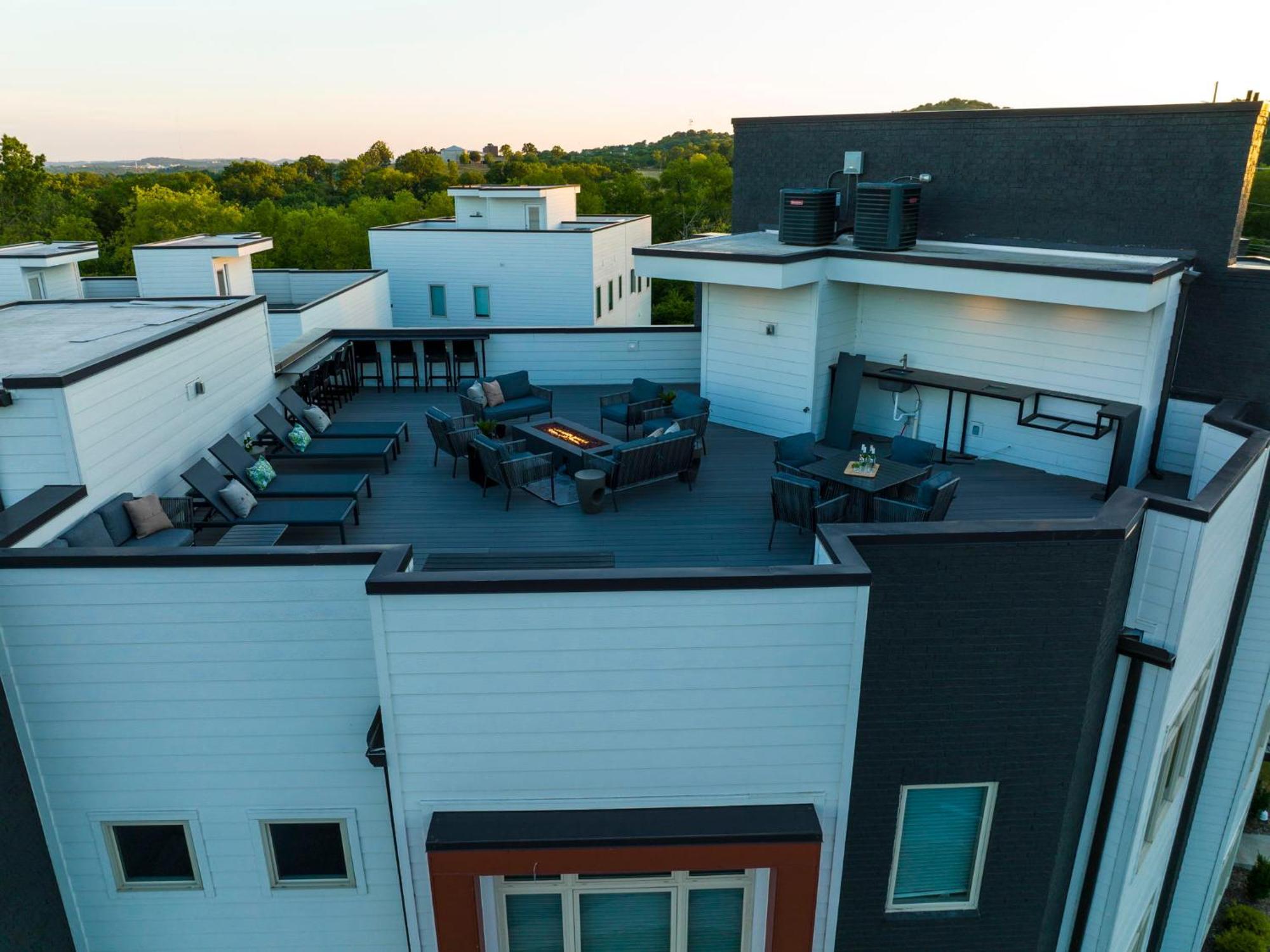 Rooftop Skyline Views Dt Nash Sleeps 12 Villa Nashville Exterior photo